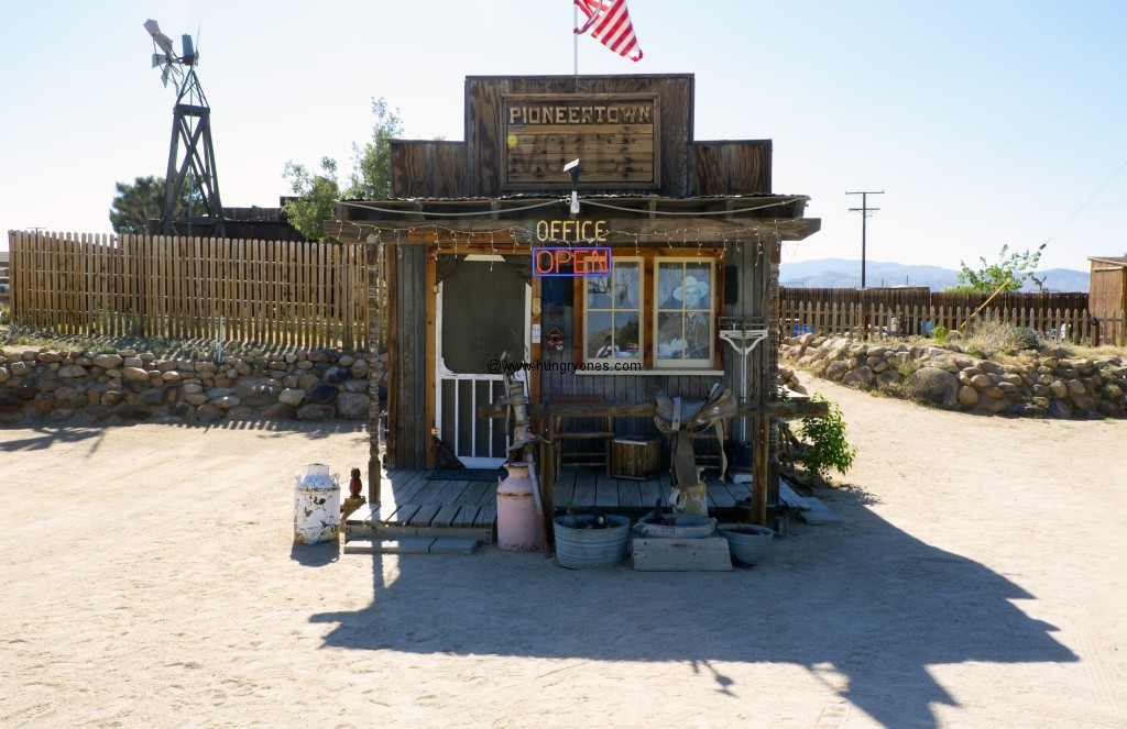 pioneertown.4847