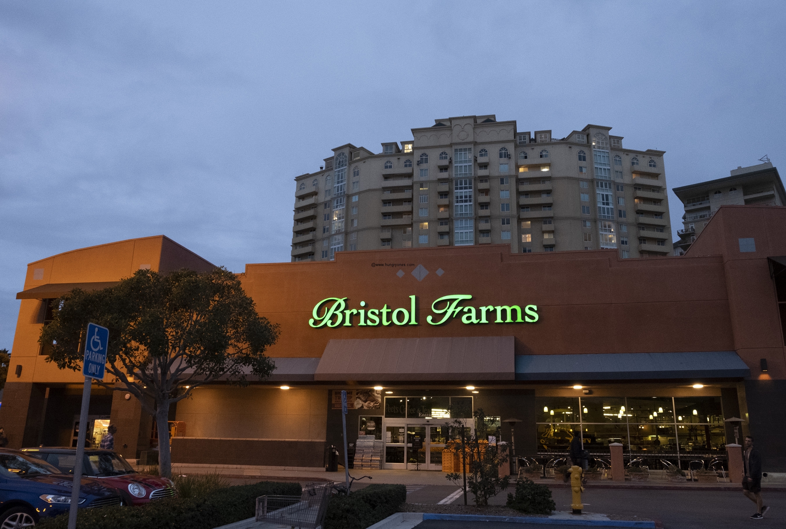 L.A.'s Best Fancy Grocery Store Is This Bristol Farms in the Valley